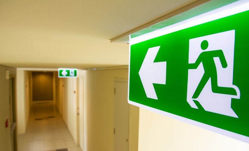 ИБП для аварийного освещения картинка