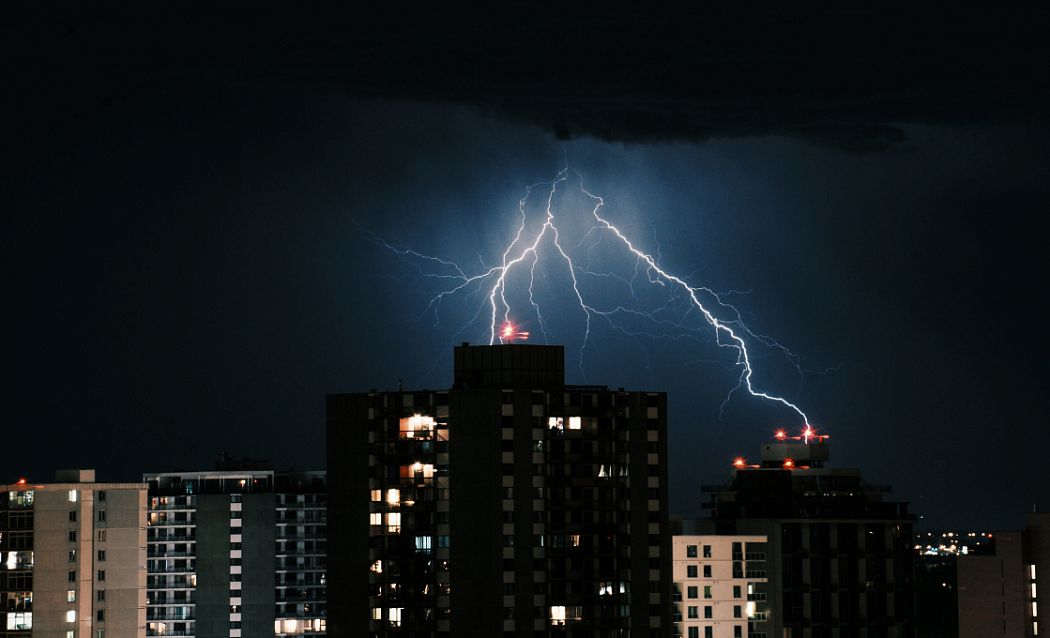 Громоотвод: что это, принцип работы и устройство картинка